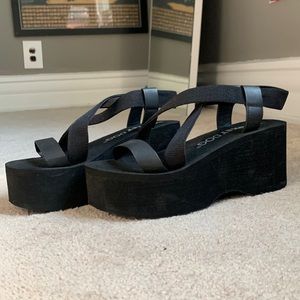 ROCKET DOG STRAPPY PLAYFORM SANDALS - 9 - Y2K